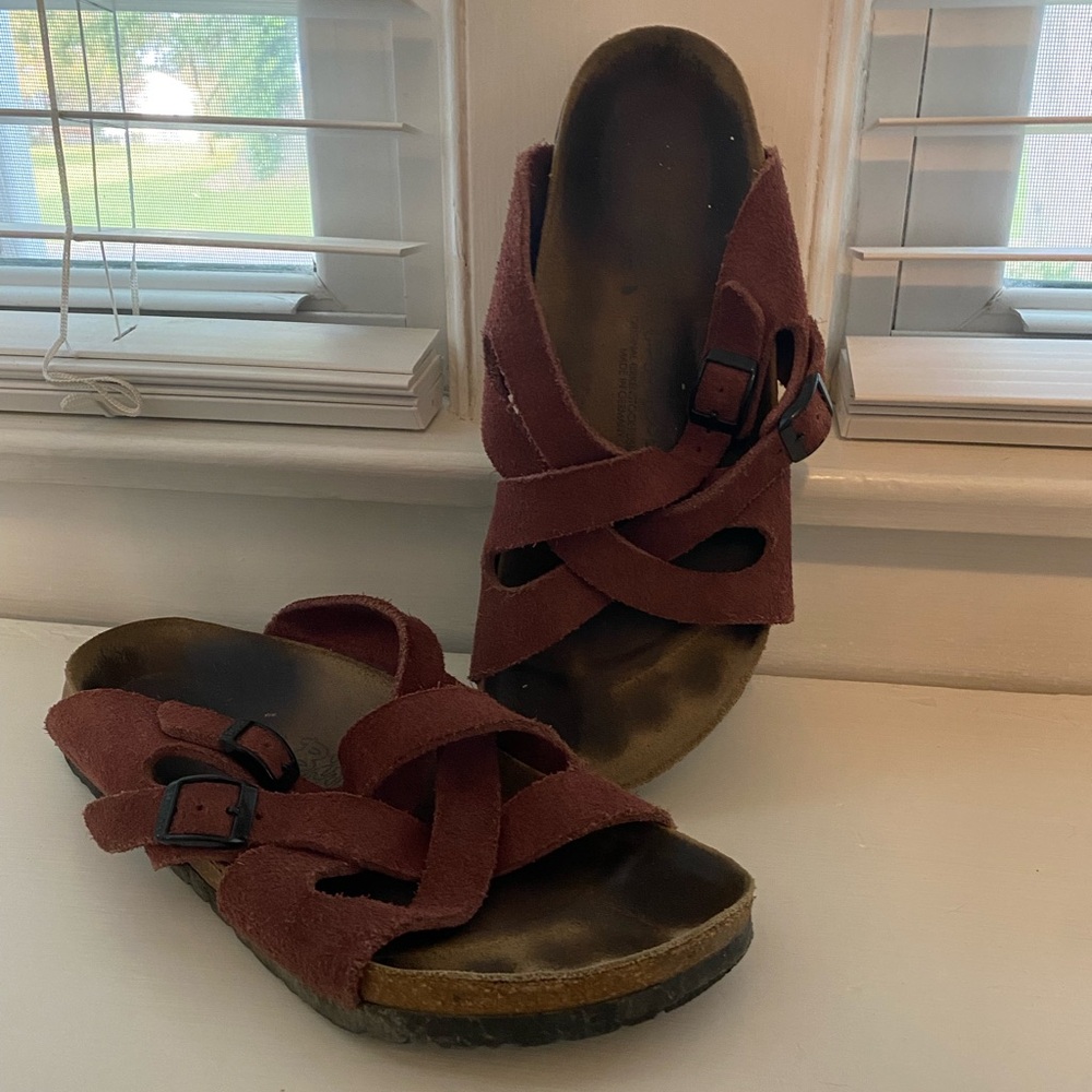 Women’s Birkenstock Birkis! 🌄